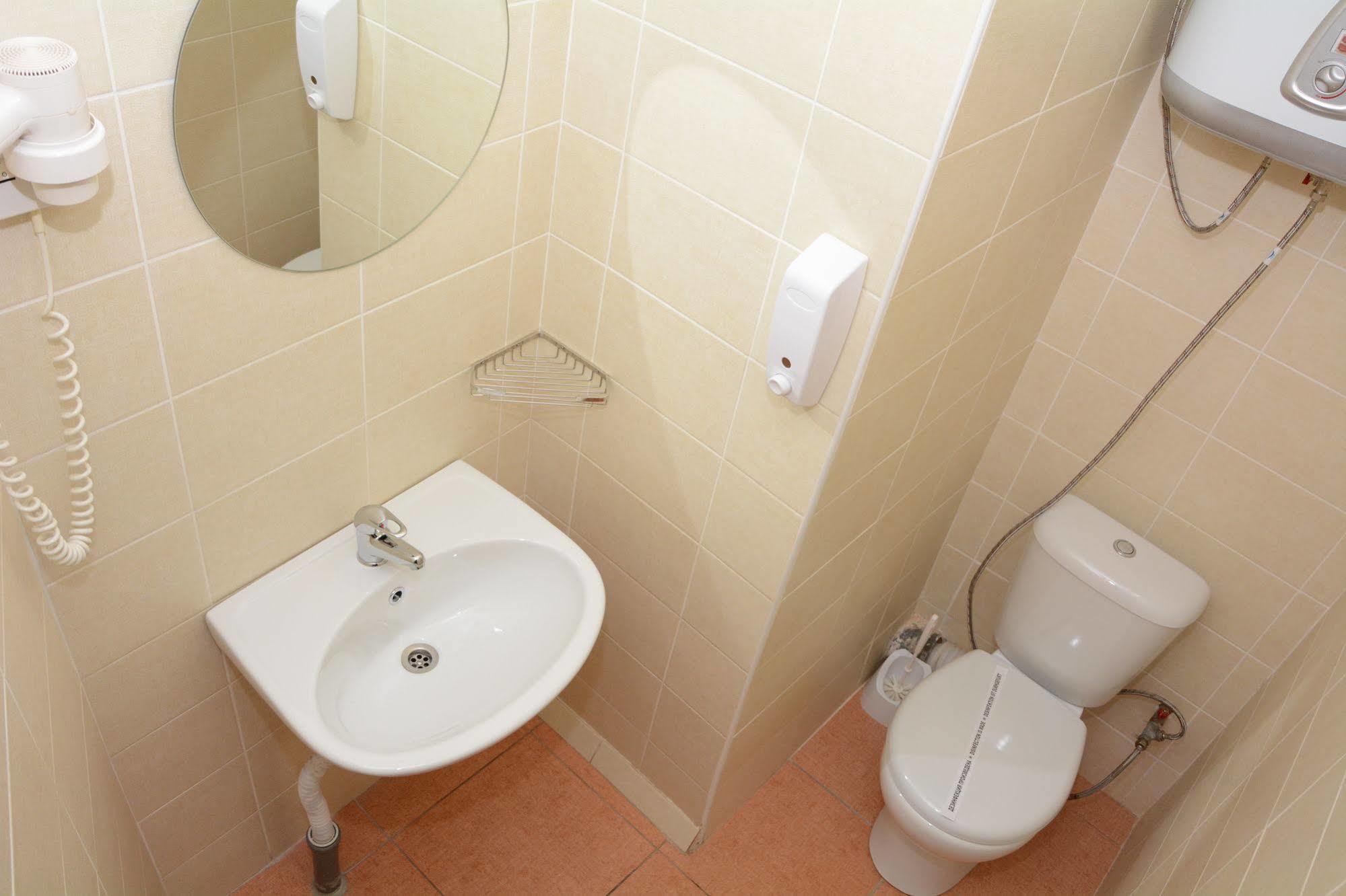Voyage Hotel Minsk Eksteriør bilde