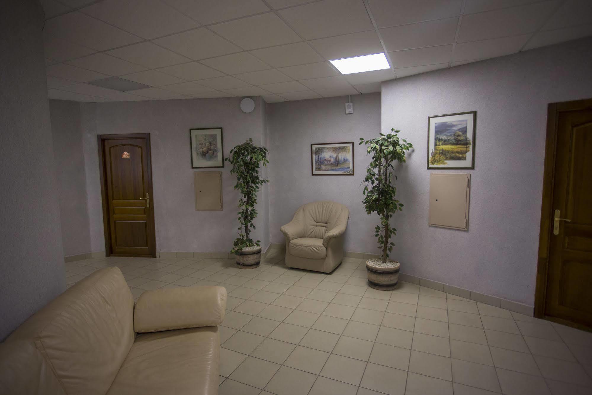 Voyage Hotel Minsk Eksteriør bilde