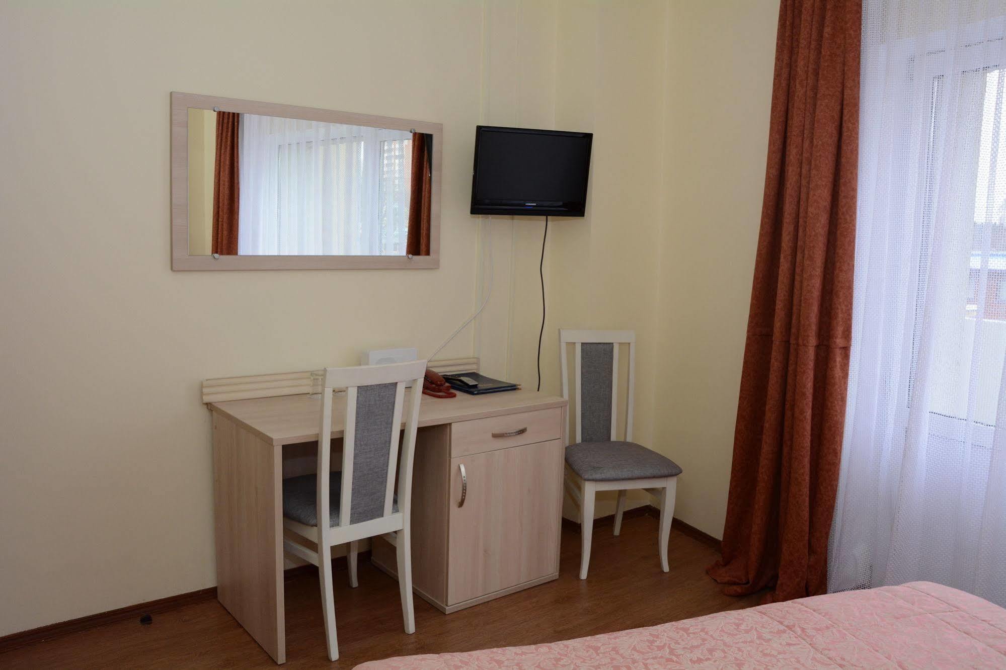 Voyage Hotel Minsk Eksteriør bilde