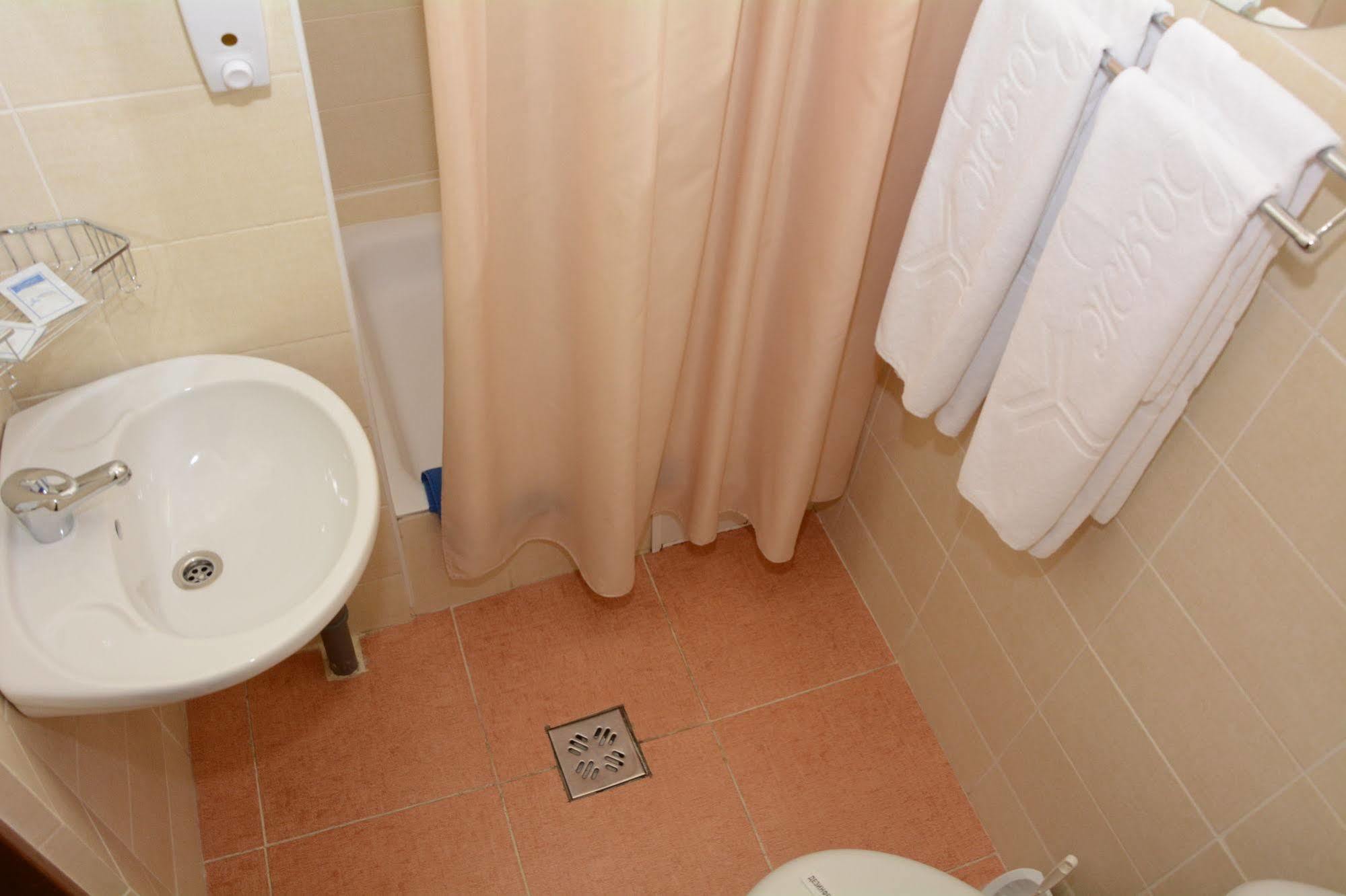 Voyage Hotel Minsk Eksteriør bilde