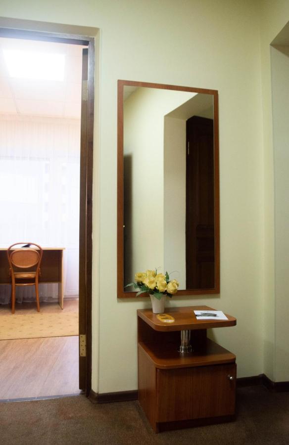 Voyage Hotel Minsk Eksteriør bilde